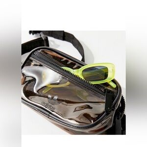 ADIDAS originals Tinted Clear Belt Bag (Grey)